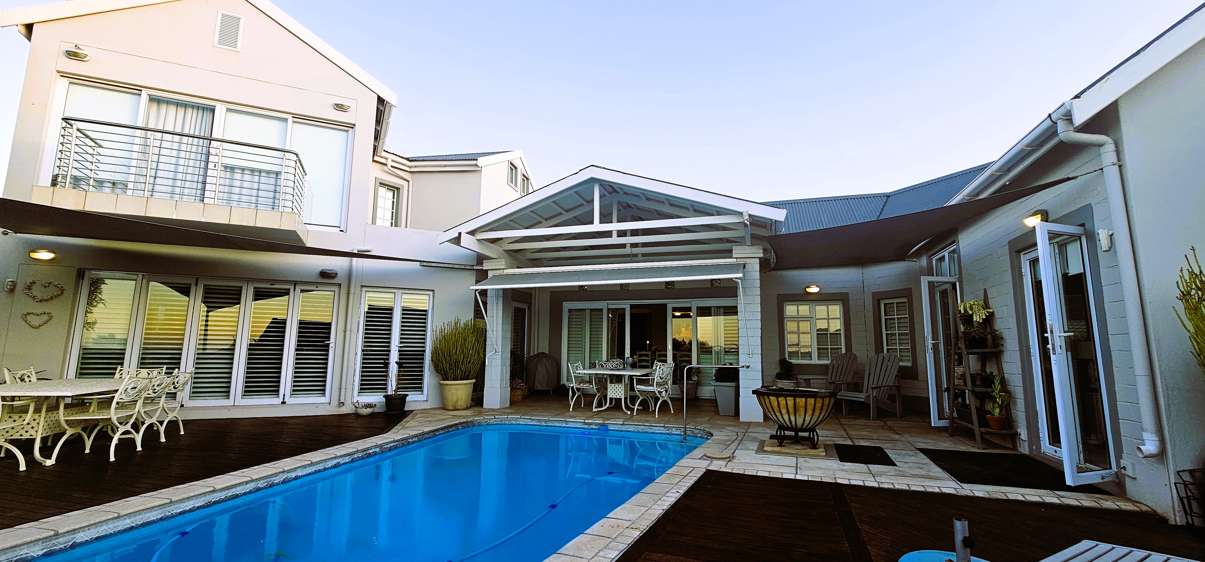 5 Bedroom Property for Sale in Myburgh Park Western Cape